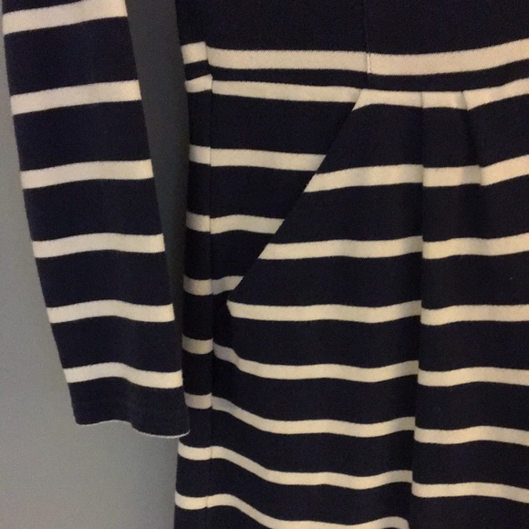 Joules (London) striped dress. Cute waist and pocket details. - Picture 5 of 5